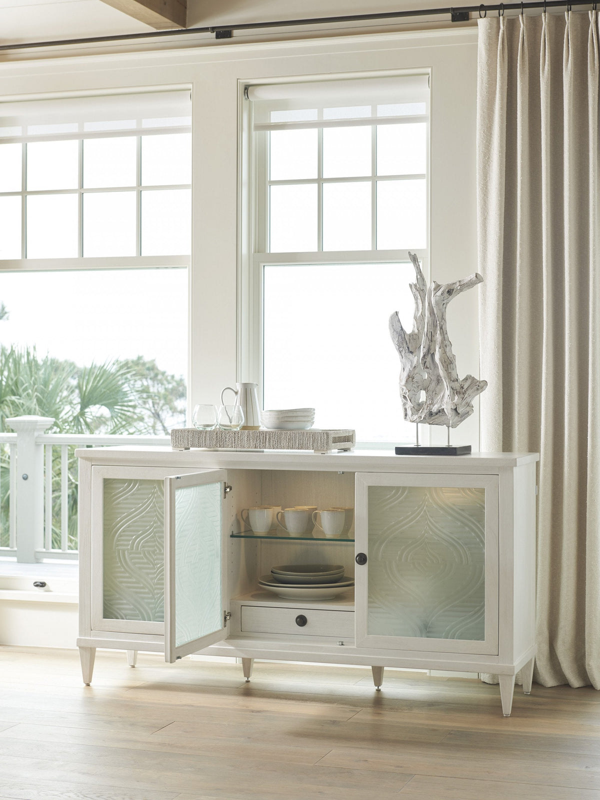 Tommy Bahama Home Ocean Breeze Turtle Point Buffet