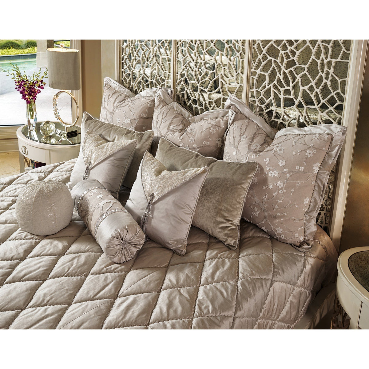 Maitland Smith Bolero Panel Bed - King (Bol11W) DSC