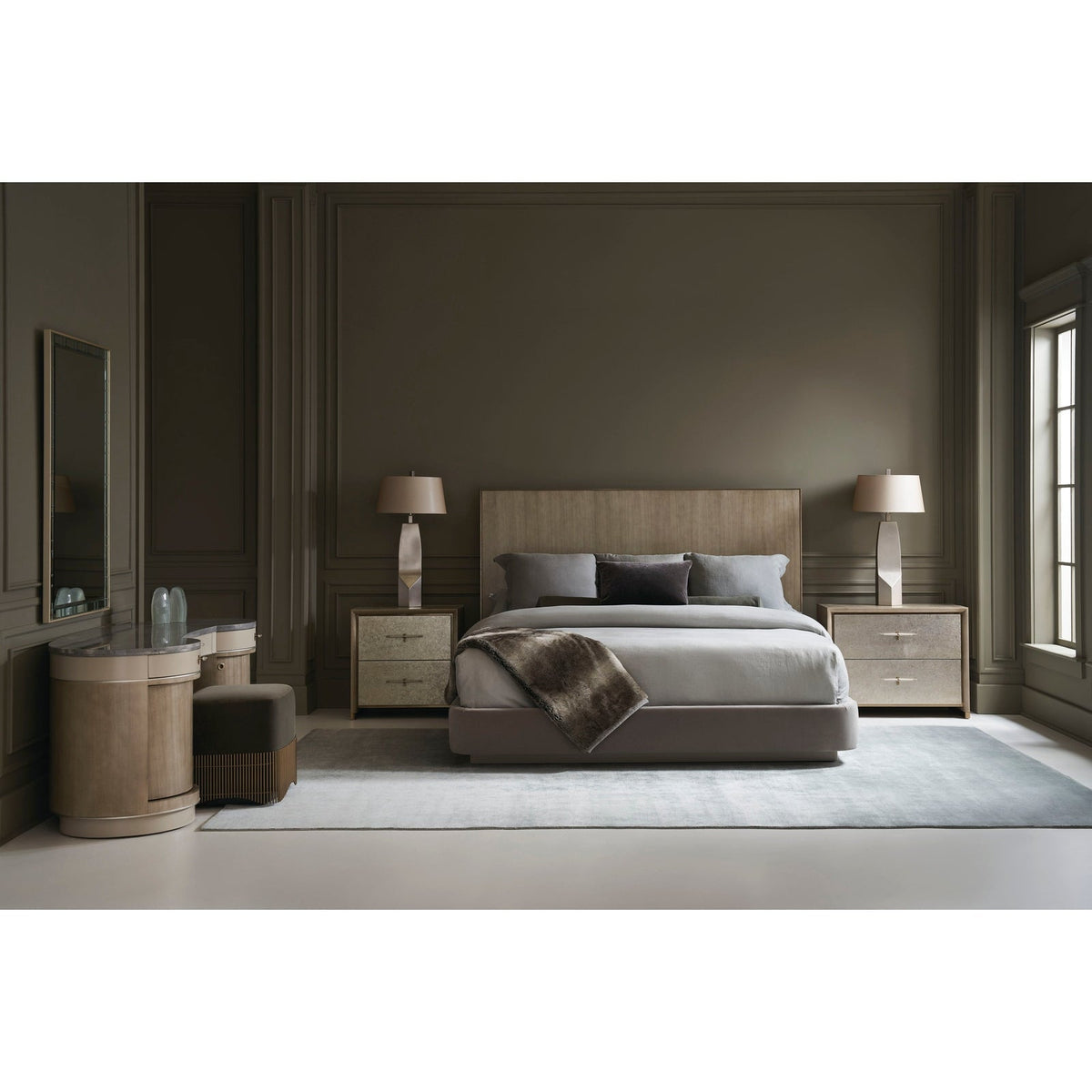 Caracole Classic Vanity Fair Desk
